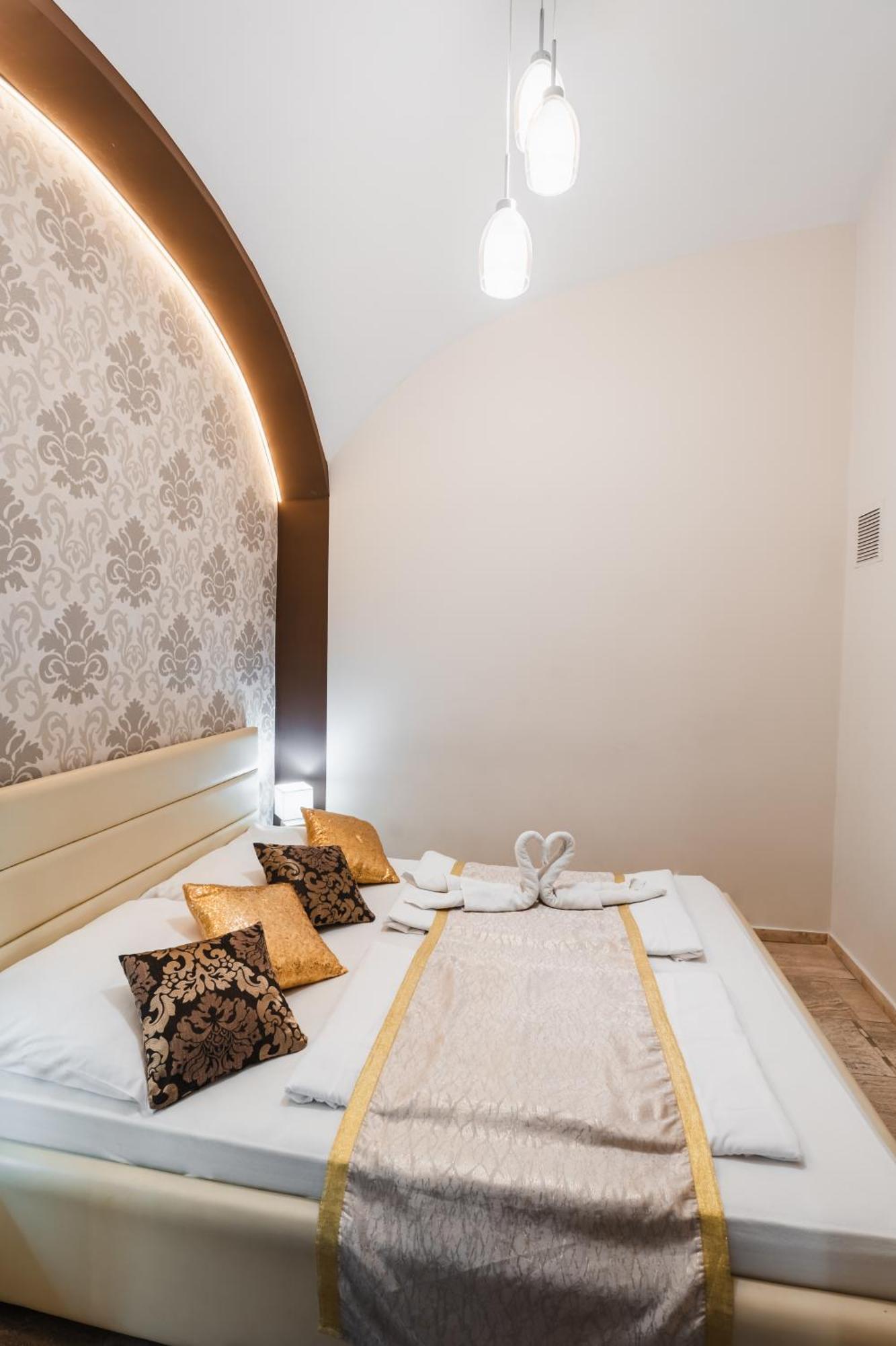 Melior Szálló Bed & Breakfast *