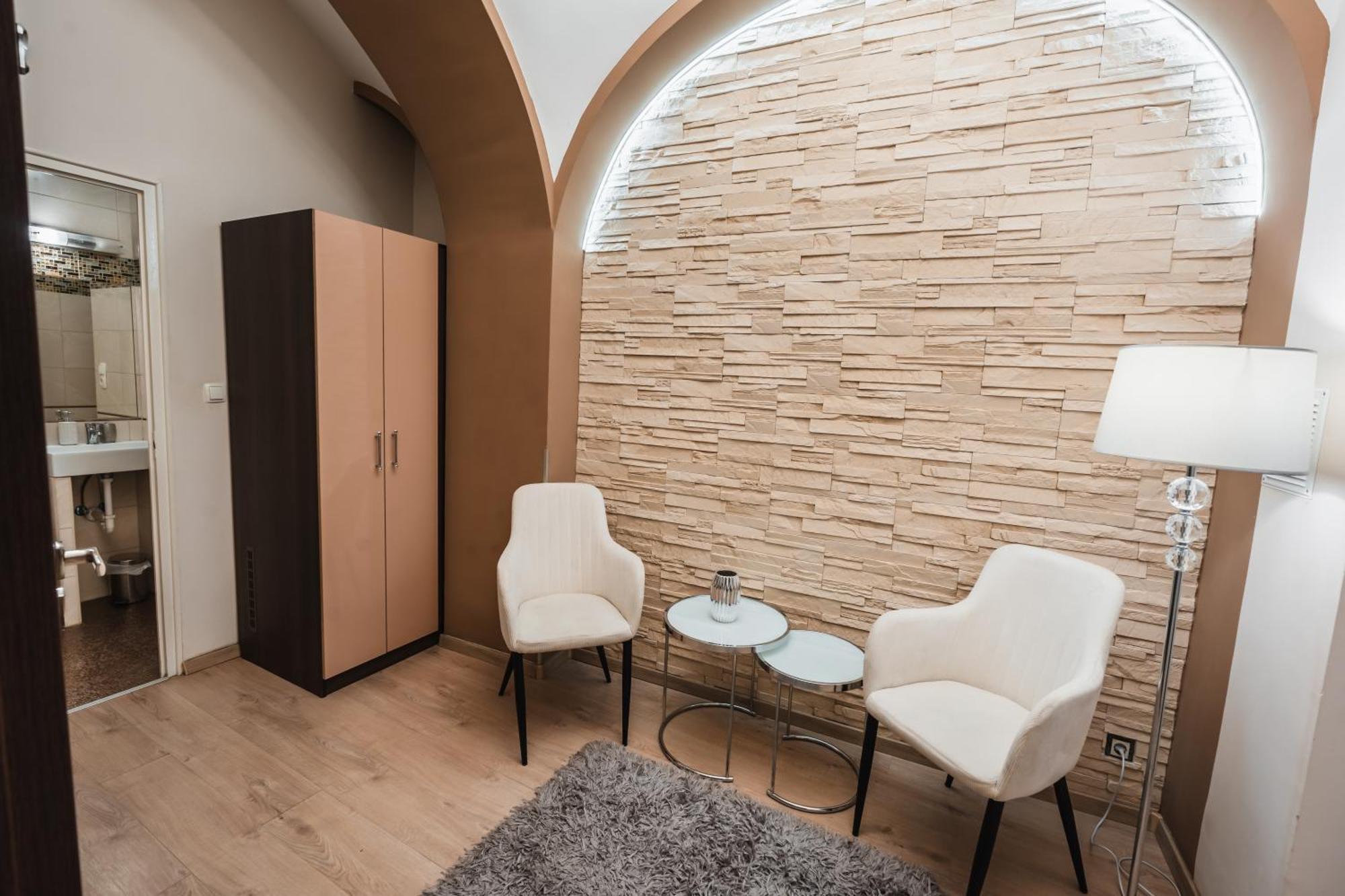 Melior Szallo Bed & Breakfast