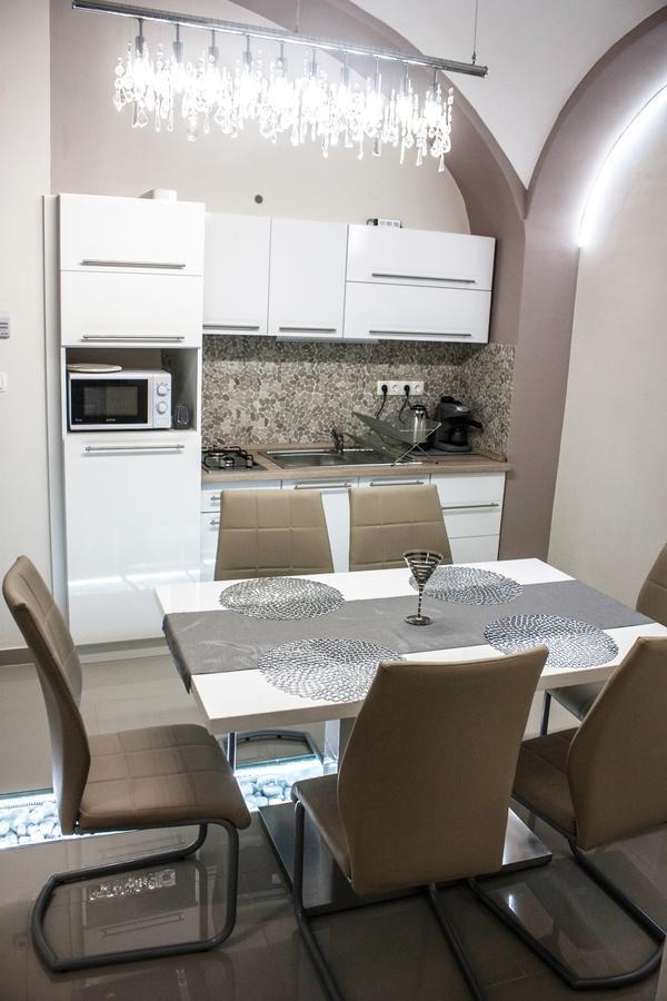 Melior Szallo Bed & Breakfast *