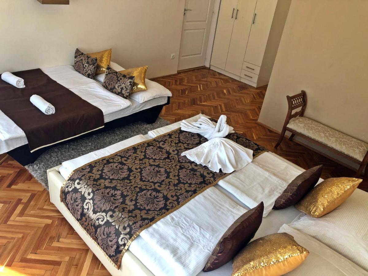 Melior Szallo Bed & Breakfast